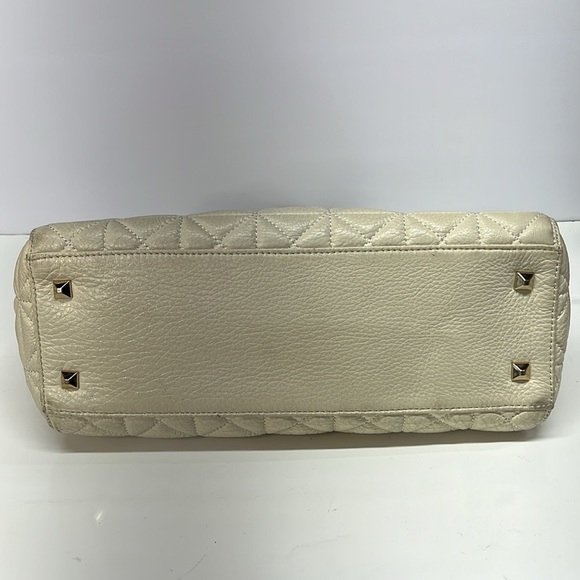 Kate Spade NY Sedgewick Place Phoebe Quilted Pattern Shoulder Bag Chain Detail - Picture 4 of 16